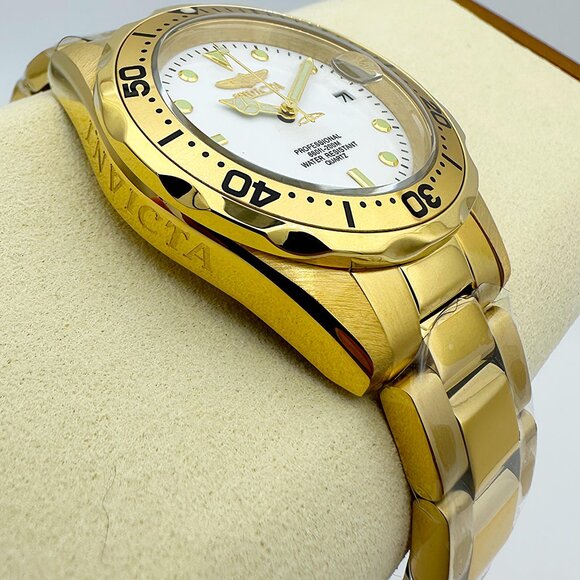 NEW Invicta Men's Pro Diver Quartz Watch with White Dial Yellow Gold Bracelet - Picture 4 of 9